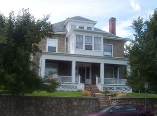 293 Beech St, Holyoke, MA 01040
