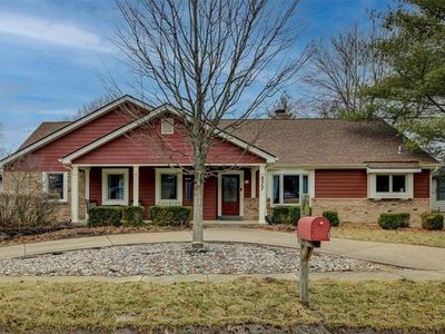 477 Hunters Hill Dr, Chesterfield, MO, 63017