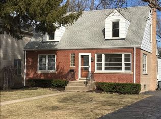 127 S Edgewood Ave, Lombard, IL 60148