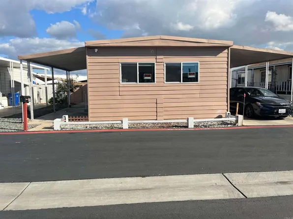 2950 Iris Ave Spc 98, San Diego, CA 92154