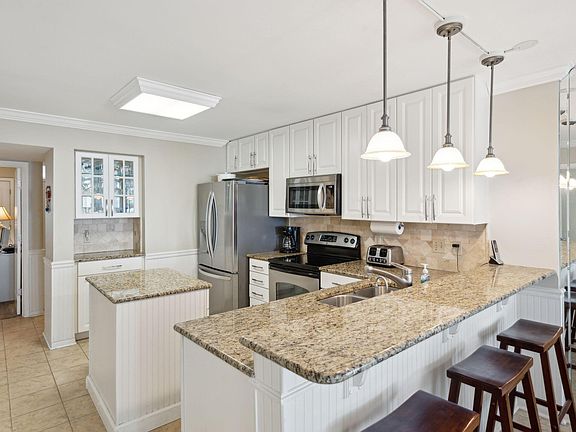 5th image of 7600 Palmetto Dr #123-D
