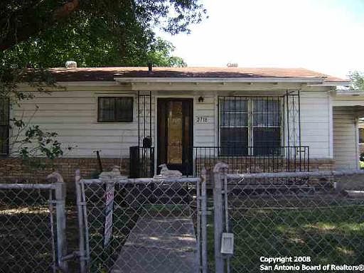 1st image of 2718 W LAUREL ST