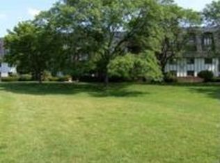 13200 W Heiden Cir UNIT 2103, Lake Bluff, IL 60044