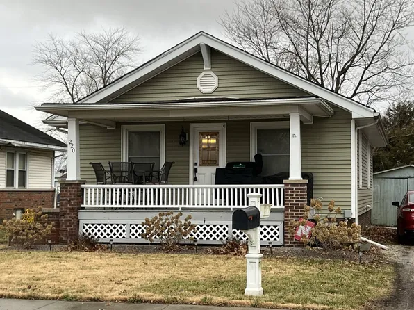 220 Minton St, Carlinville, IL 62626