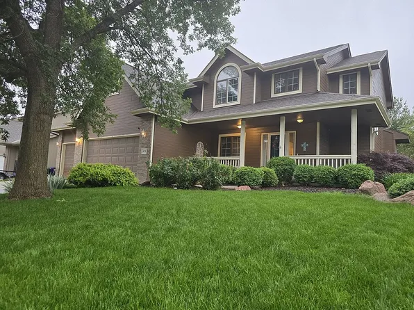 1670 N 174th St, Omaha, NE 68118