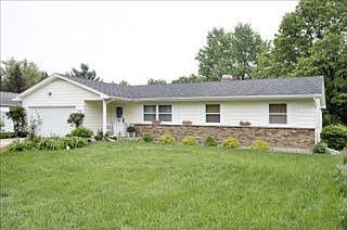 1st image of 814 Edgehill Pl