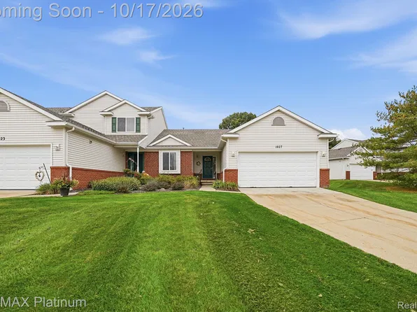 1027 Spirea, Howell, MI 48843