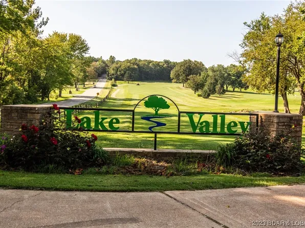 319 Lake Valley Dr, Camdenton, MO 65020