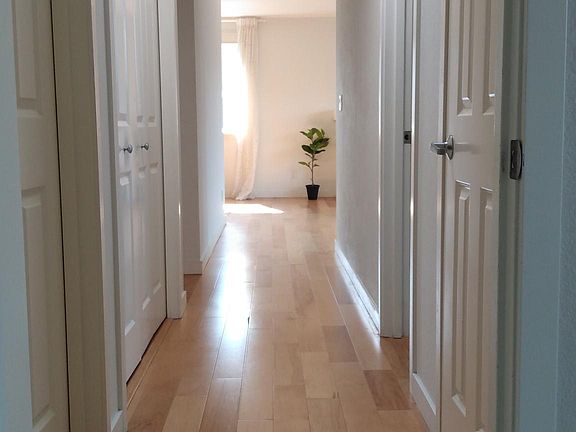 4th image of 1122 10th Ave E APT 303