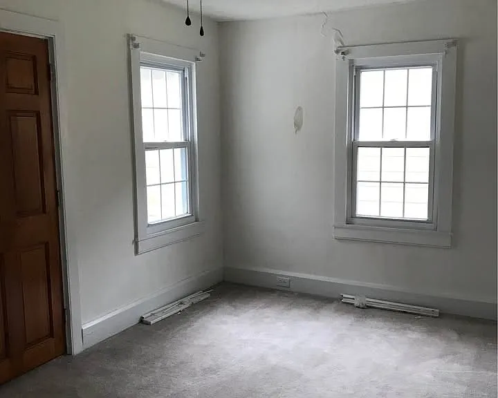 109 S Washington St — Photo 10
