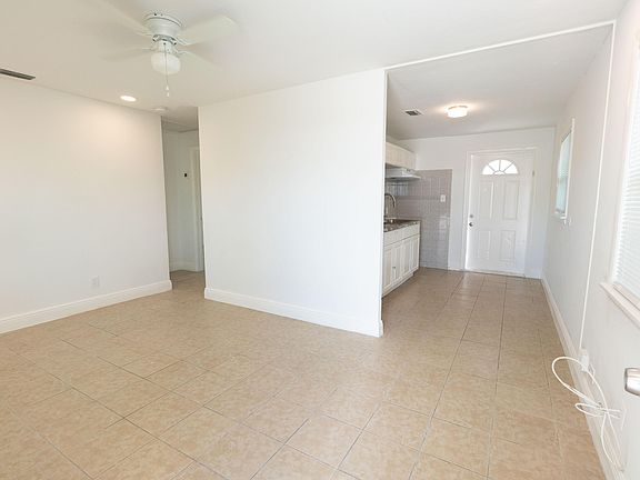 4th image of 3652 Alexander Court