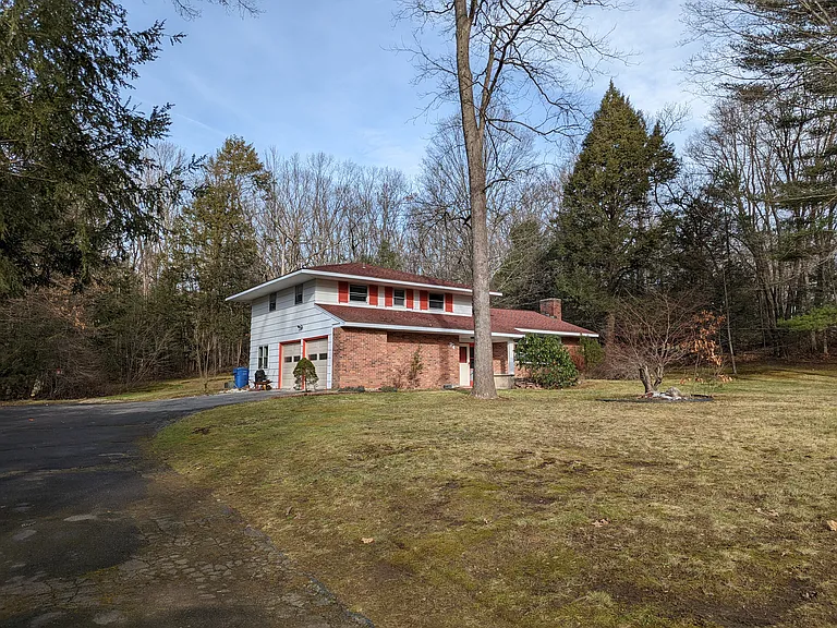 94 Bronson Rd — Photo 27