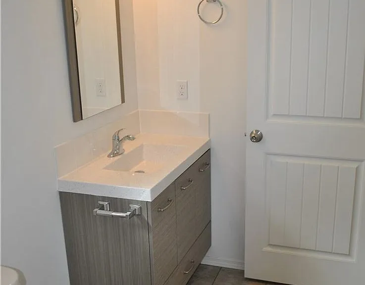 1525 S Monroe St — Photo 17