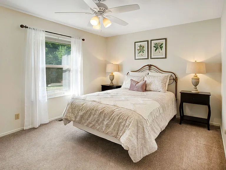 Forest Lake Apartments — Photo 11