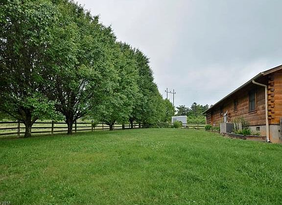 2nd image of 20 Lamonda Dr