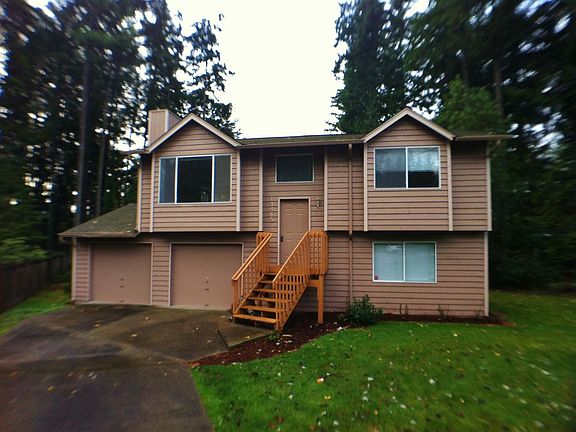 3rd image of 19465 NE Norrland Ln