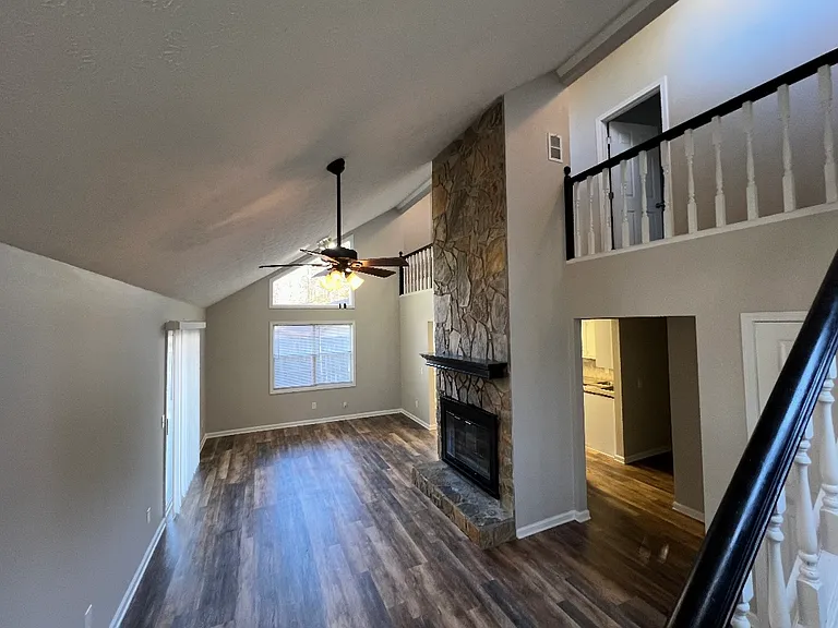 4360 Marjorie Rd — Photo 2