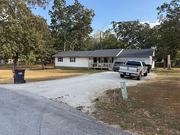 2nd image of 366 Dickens Cir