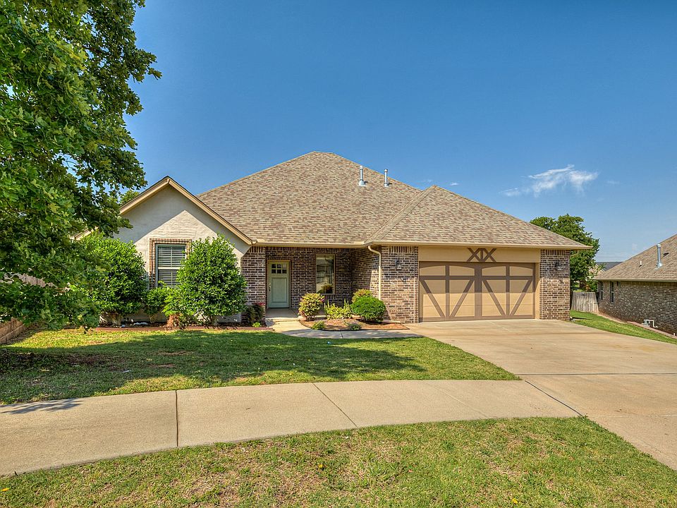 1st image of 2709 Pacifica Ln