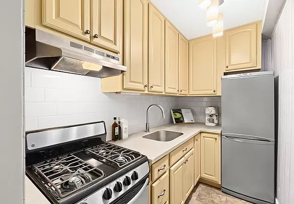 5th image of 50 Park Ave APT 6H