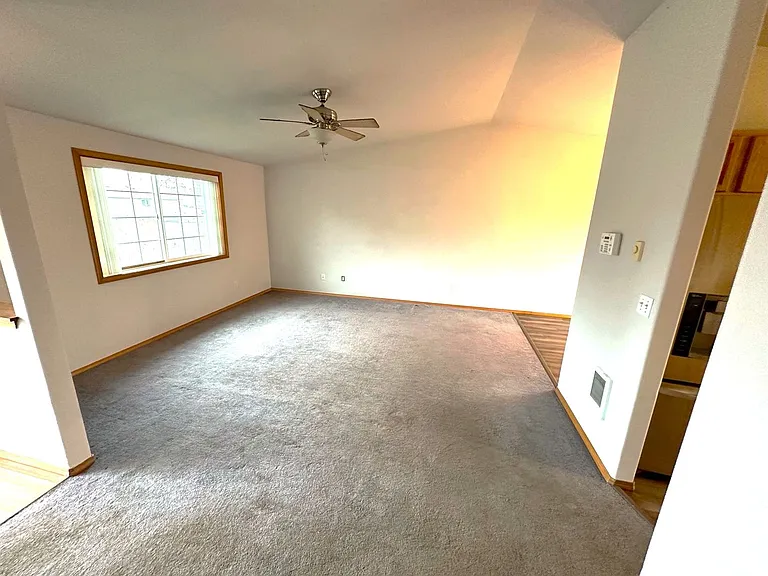 1904 Starker Pl — Photo 4