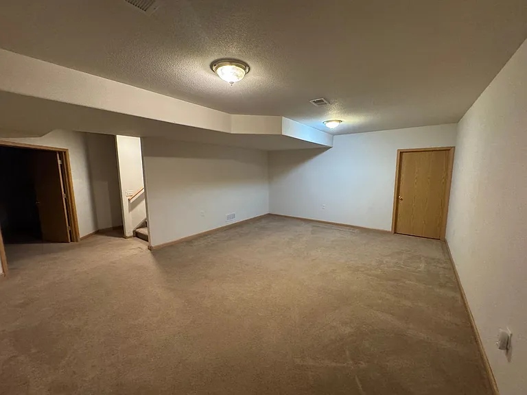 2108 Sherwood Forest Ct — Photo 21
