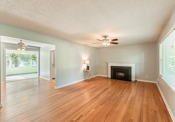 5th image of 4424 Norwood Ave