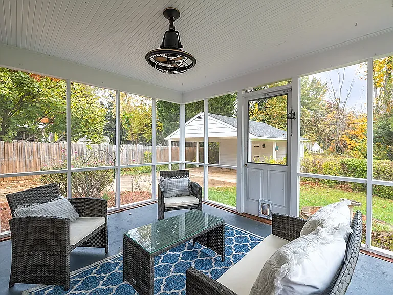 1006 Onslow Dr — Photo 17