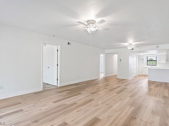 2nd image of 10022 Oxfordshire Ln APT 101