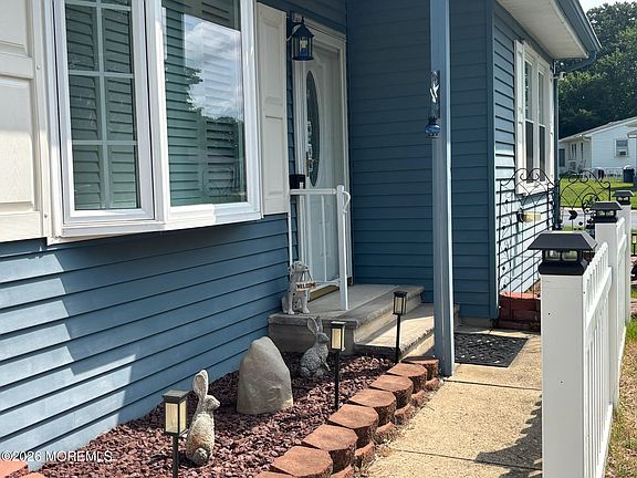 4th image of 106 Falmouth Avenue