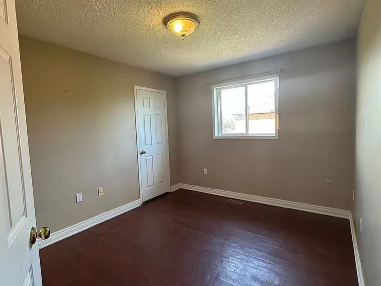 7267 Aldercrest Dr — Photo 25