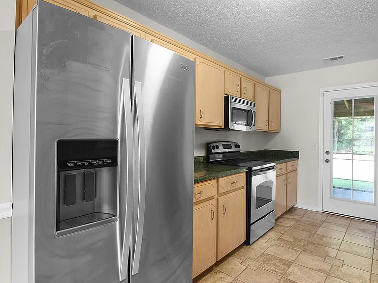 1341 Ryans Way — Photo 8