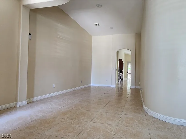 9709 Hawk Cliff Ave — Photo 5