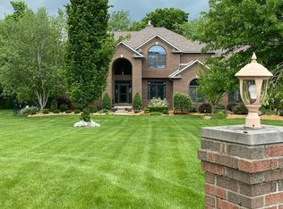 1585 Lantern Hill Dr, Wadsworth, OH 44281