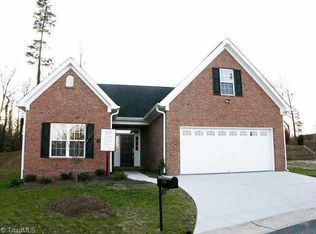 36 Seasons Chase, Winston Salem, NC 27103