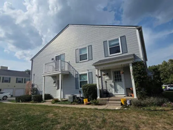1436 Mariner Dr, Walled Lake, MI 48390