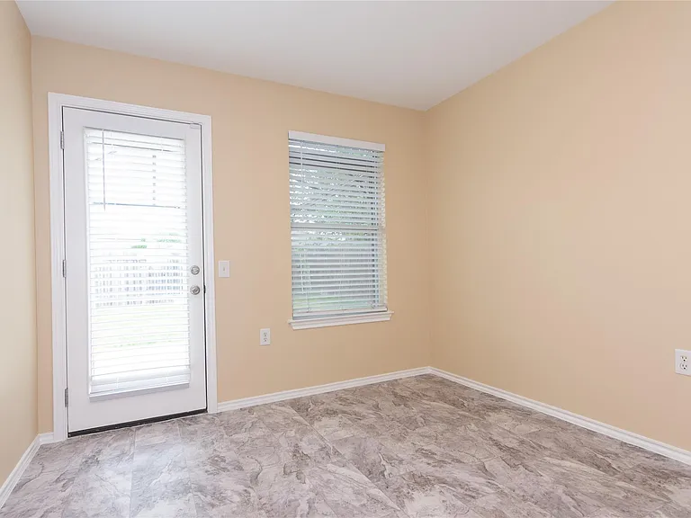 7612 Cayenne Ln — Photo 11