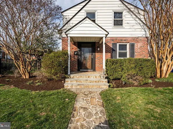 983 S Hills Blvd, Pottstown, PA 19464