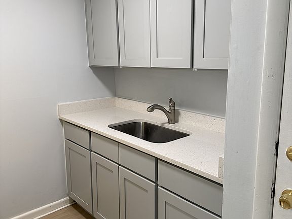 F1 Studio - Kitchen - Newly Renovated
$1325/month