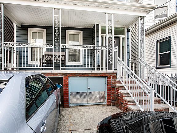 2nd image of 203 Pearsall Ave