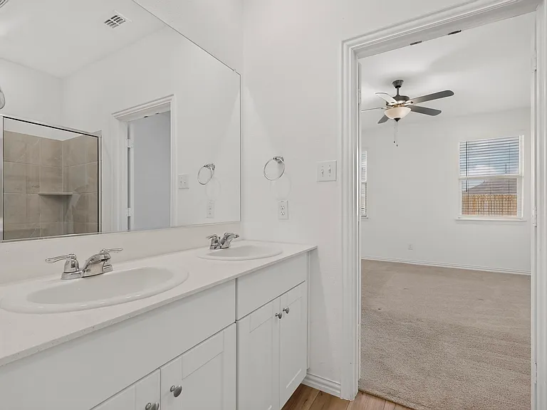 1129 Flameleaf Dr — Photo 29