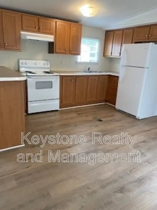 3 bed, 2.0 bath, 1280 sqft, $850 — Photo 3