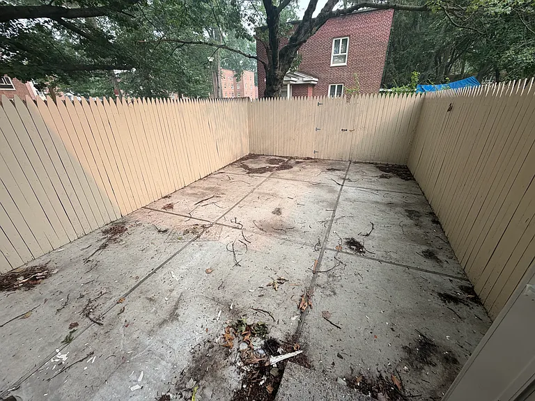 186th Ln — Photo 6