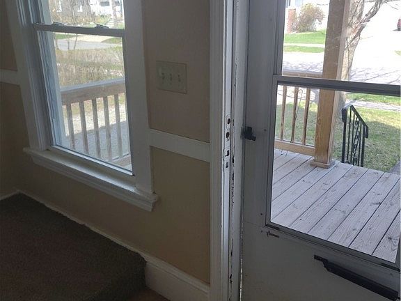 5th image of 2404 Apple Ave