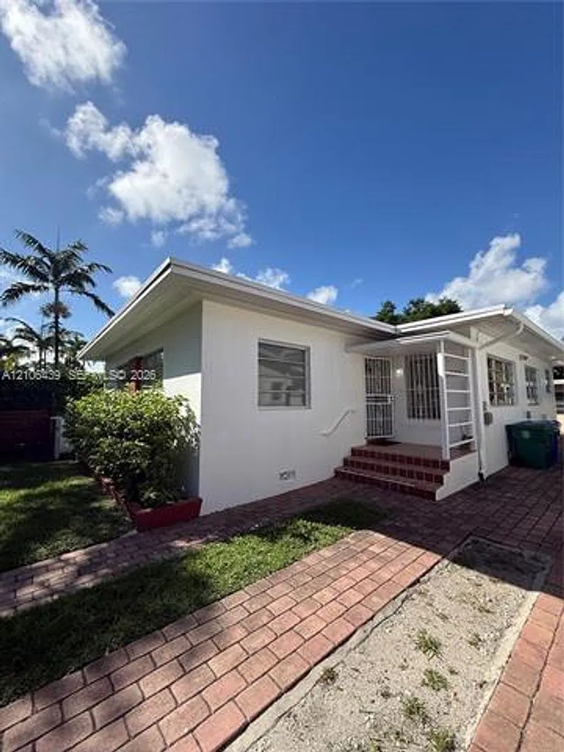 1721 SW 14th St cu-1721, Miami, FL 33145 — Photo 2