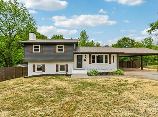 5009 Greenbrook Dr, Charlotte, NC 28205