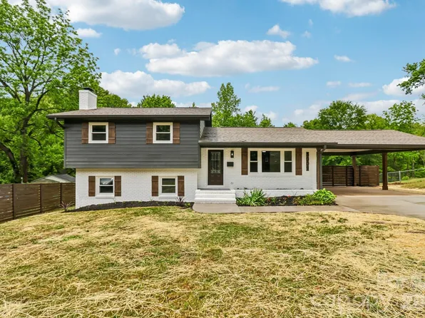 5009 Greenbrook Dr, Charlotte, NC 28205
