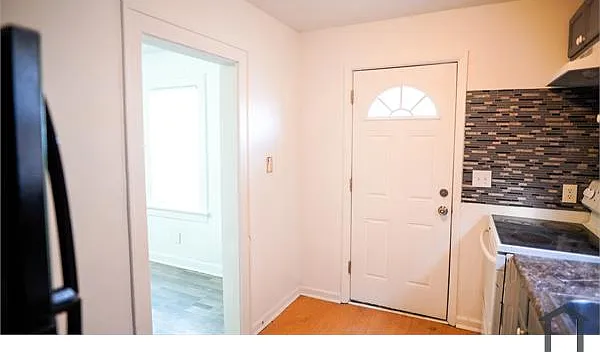 1188 Sidney St — Photo 8