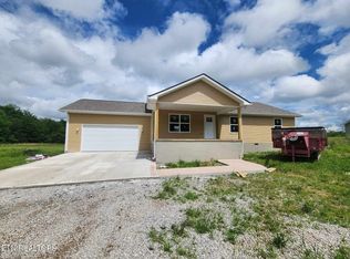 3665 Martha Washington Rd, Clarkrange, TN 38553