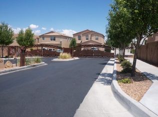 8904 Lochnager Ln NE, Albuquerque, NM 87113